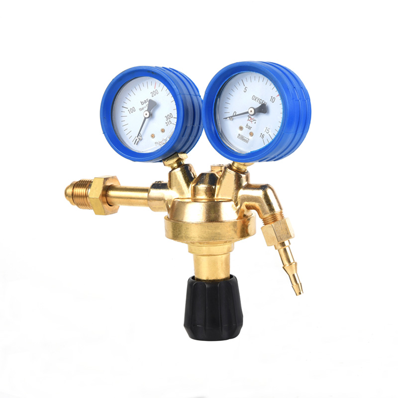 French and Italian Type Oxygen Regulator Brass Body with Protecting Cover