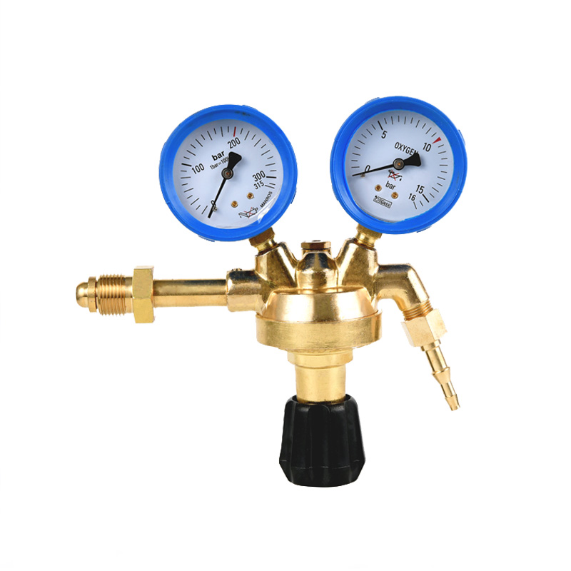 French and Italian Type Oxygen Regulator Brass Body with Protecting Cover