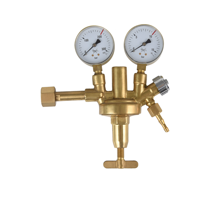 Germany/Zinser Type Oxygen Regulator in Forged Brass Body